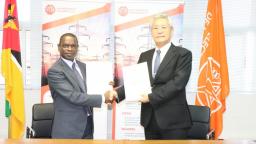 A EDM e a Chubu Electric Power, uma gigante japonesa do sector eléctrico, acabam de renovar a parceria, através de um acordo de três anos assinado entre as partes na tarde do dia 17 de Outubro do ano corrente, em Maputo.
